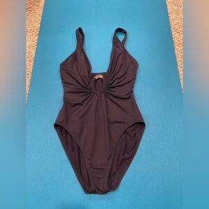 Anne Cole one piece navy blue swimsuit with silver metal decorative ring